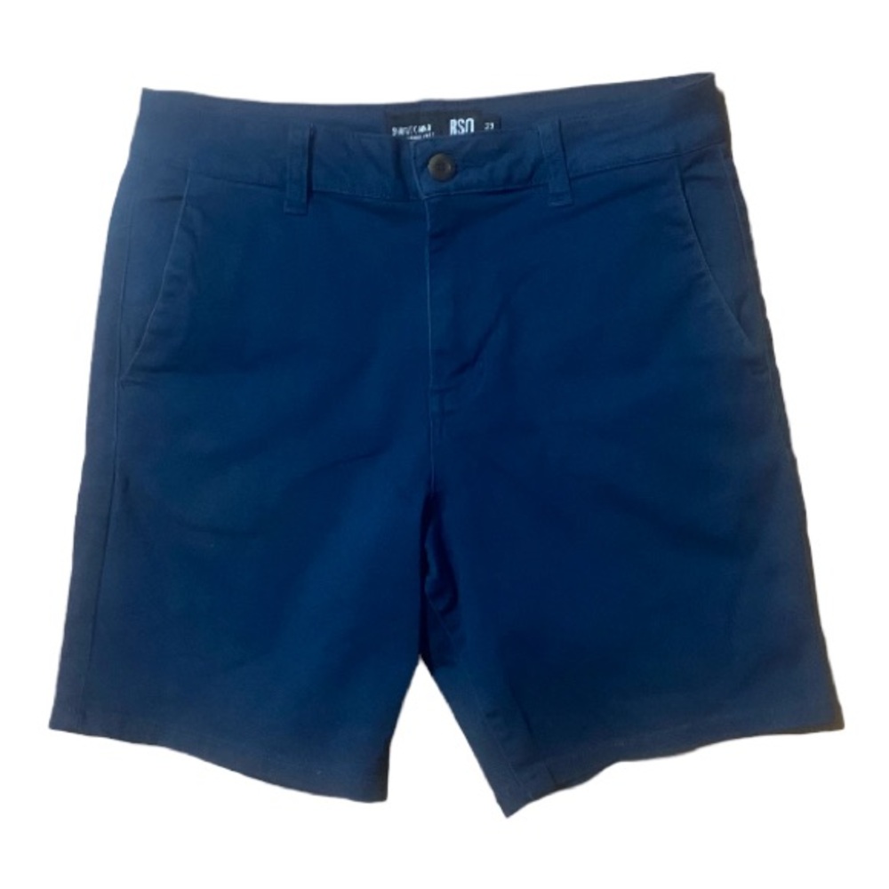 Men’s short chino shorts